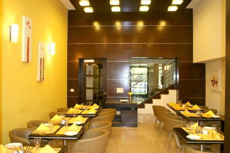 House By Howard Nowe Delhi Restauracja zdjęcie